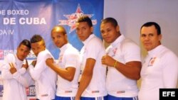 Boxeadores cubanos.